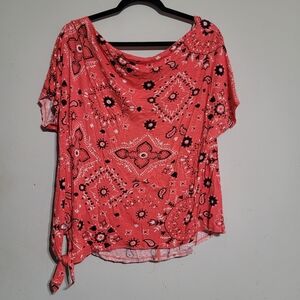 Maurices Top Sz XL‎ Red Bandana Tie Knot Stretchy Shirt Country Farm Festival